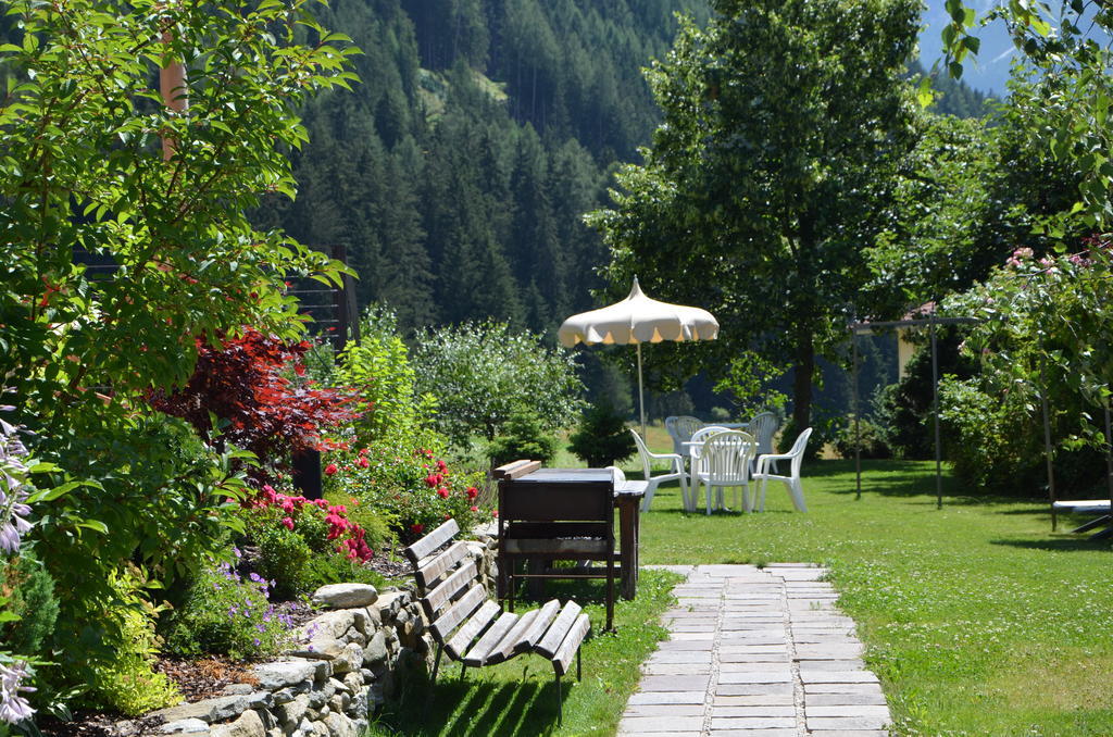 Frida Am Wald Hotel Rasun di Sotto Exterior photo